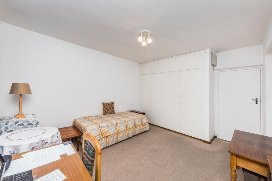 2 Bedroom Property for Sale in Sea Point Western Cape